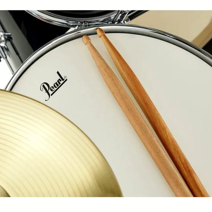 Avis et Test de la batterie Acoustique Pearl Roadshow Jr. Jet Black