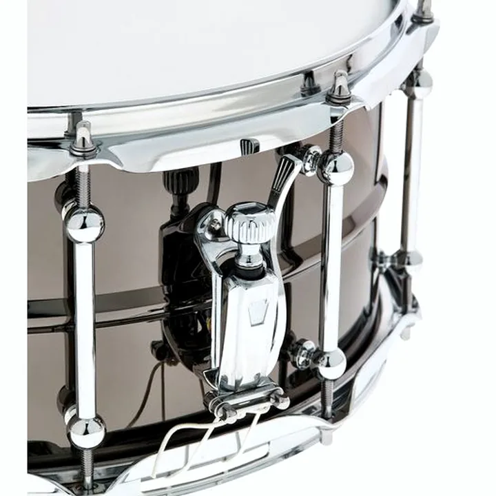 Avis et Test Ludwig LU6514C 14″x6,5″ Univers.Brass