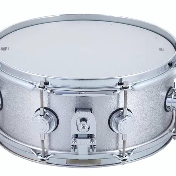 Avis, Test Caisse-Claire DW 13″x5,5″ Aluminium Snare