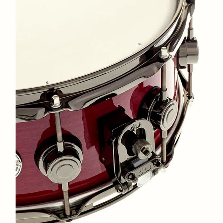 Avis, Test Caisse-Claire DW 14″x5,5″ Snare Purple Heart
