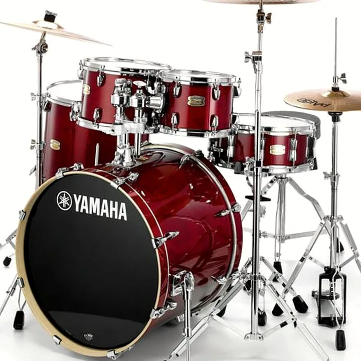 Avis & Test de la batterie acoustique Yamaha Stage Custom Stand. CR- Bundle