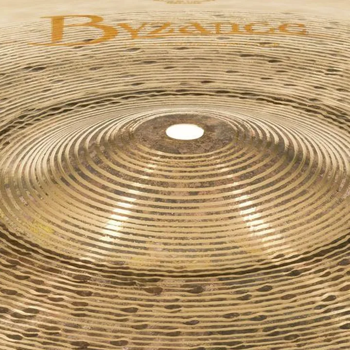 Avis & Test de la cymbale Meinl 18″ Byzance Tradi. Light Crash