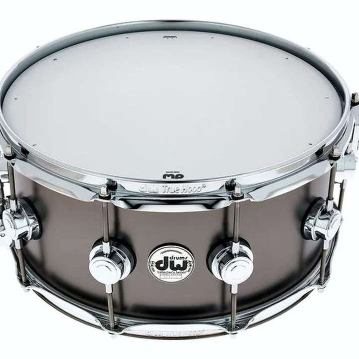 Avis & Test DW 14″x6,5″ SB over Brass Snare