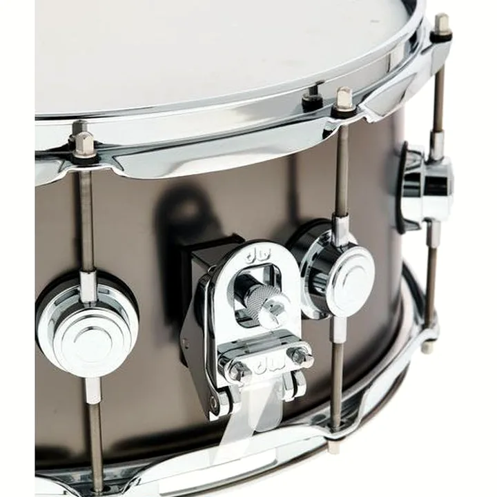 Avis & Test DW 14″x6,5″ SB over Brass Snare