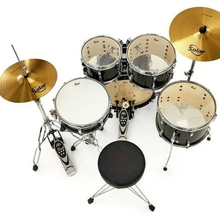Batterie acoustique Pearl Roadshow 18″ Jet Black Comparatif, Test, Avis