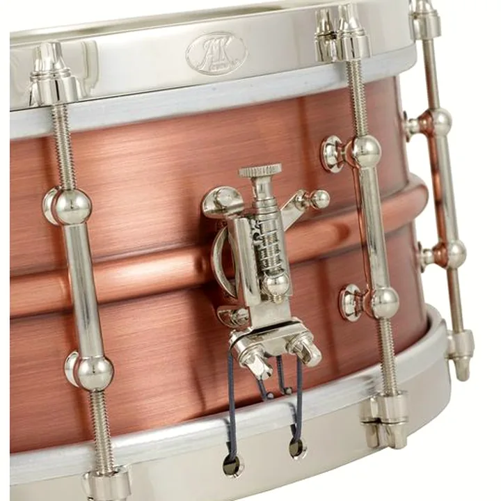 Caisse Claire AK Drums AK Drums 5.25 « x 14 » Copper St – Test, Avis & Comparatif