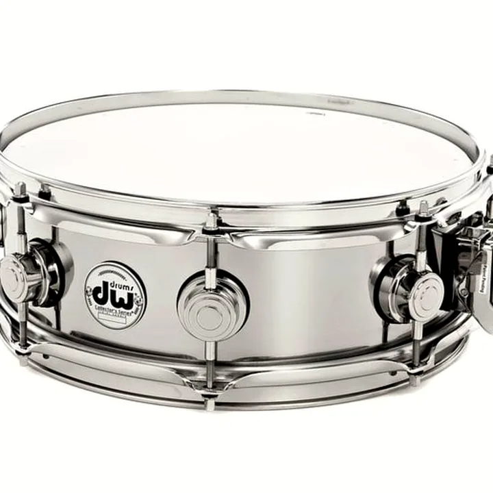 Caisse-Claire DW 13″x4,5″ Stainless Steel Snare Test, Avis & Comparatif