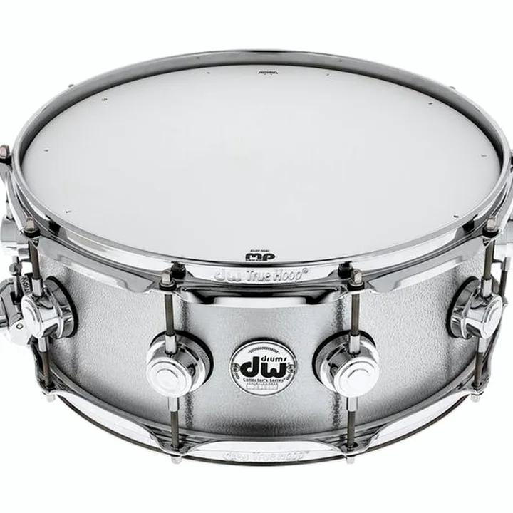 Caisse-claire DW 14″x5,5″ Aluminium Snare Avis, Comparatif et Test