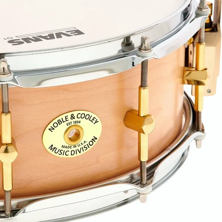 Caisse-Claire Noble & Cooley 14″x05″ Classic Snare Maple / Test et Avis
