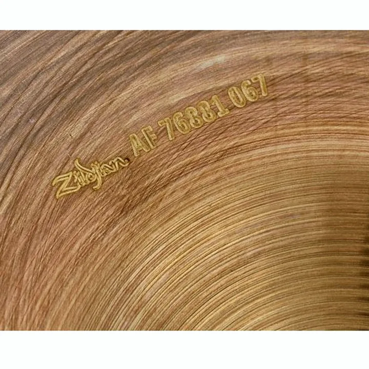 Cymbale charleston Zildjian 14″ Avedis Hi-Hat : Test, Comparatif et Avis