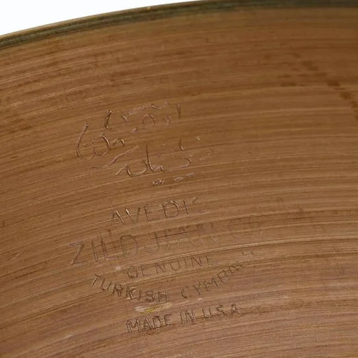 Cymbale charleston Zildjian 14″ Avedis Hi-Hat : Test, Comparatif et Avis