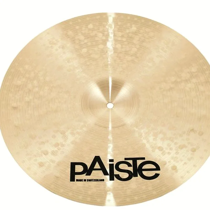 Cymbale crash Paiste 17″ Signature Dark Energy MK1 : Avis, Test et Comparatif