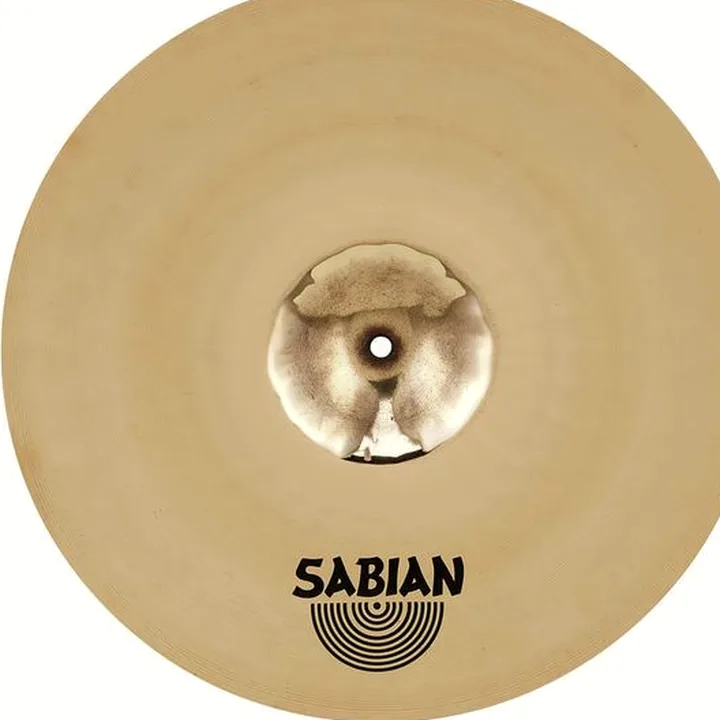 Cymbale crash Sabian 18″ HHX Suspended Brilliant Test, Avis et Comparatif