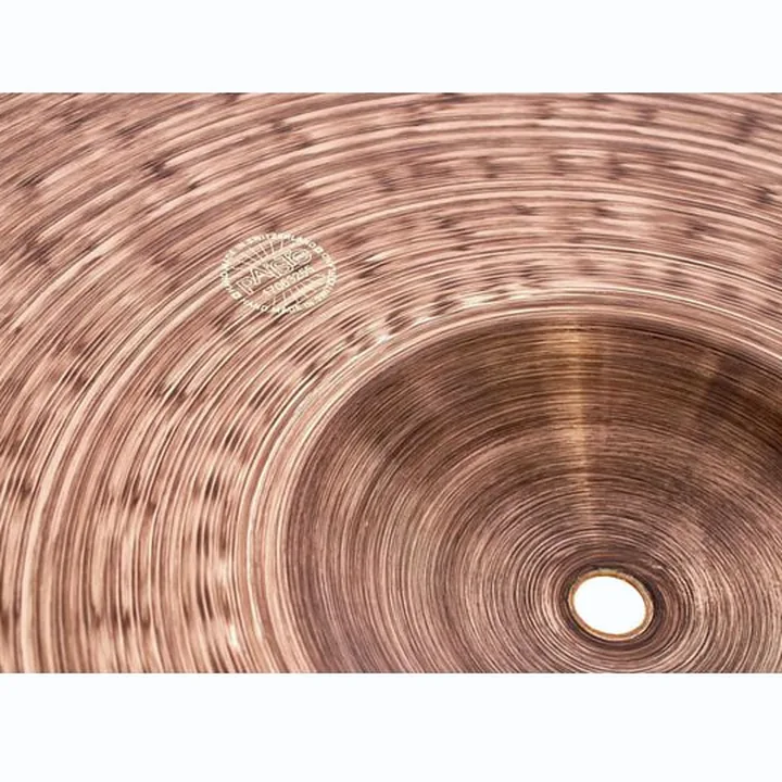 Cymbale Paiste 18″ 900 Series Crash : Avis & Test