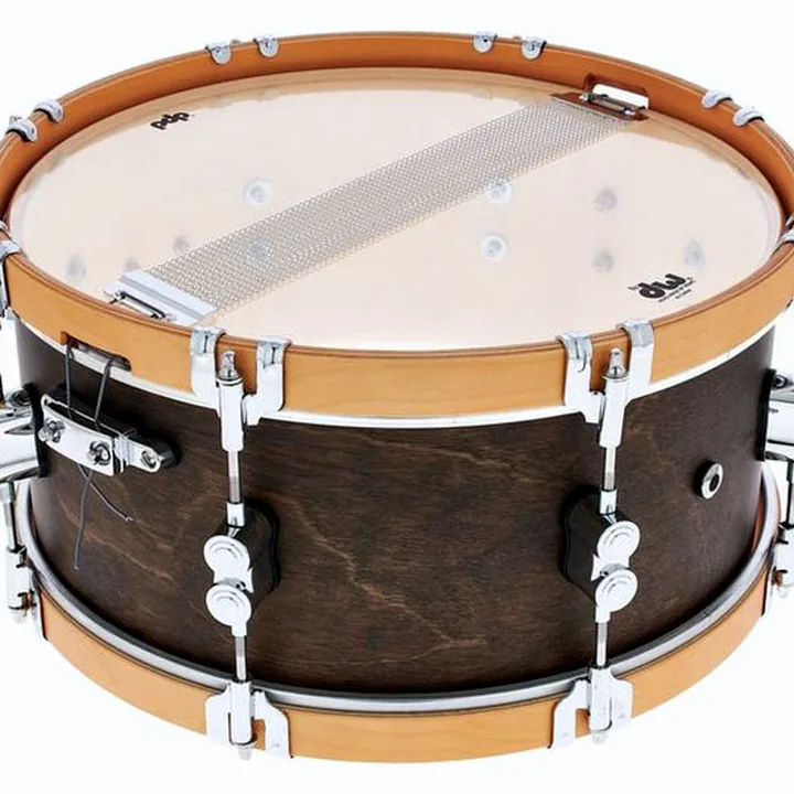 DW PDP 14″x6,5″ Walnut Stain Sn – Avis & Test