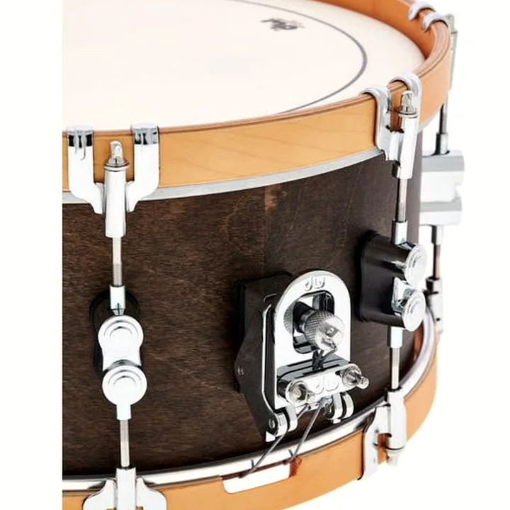 DW PDP 14″x6,5″ Walnut Stain Sn – Avis & Test
