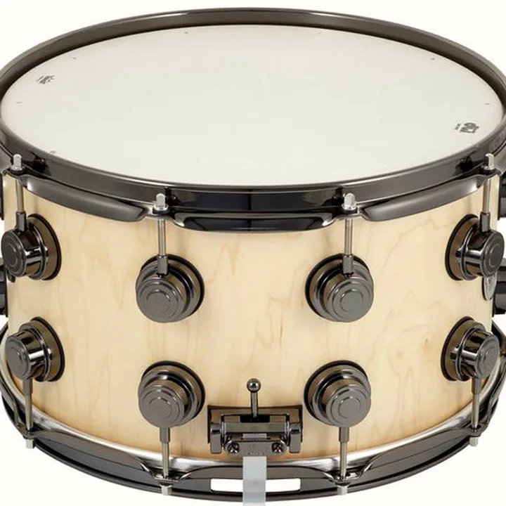 DW Satin Oil 14″x08″ Snare BN Comparatif, Test et Avis