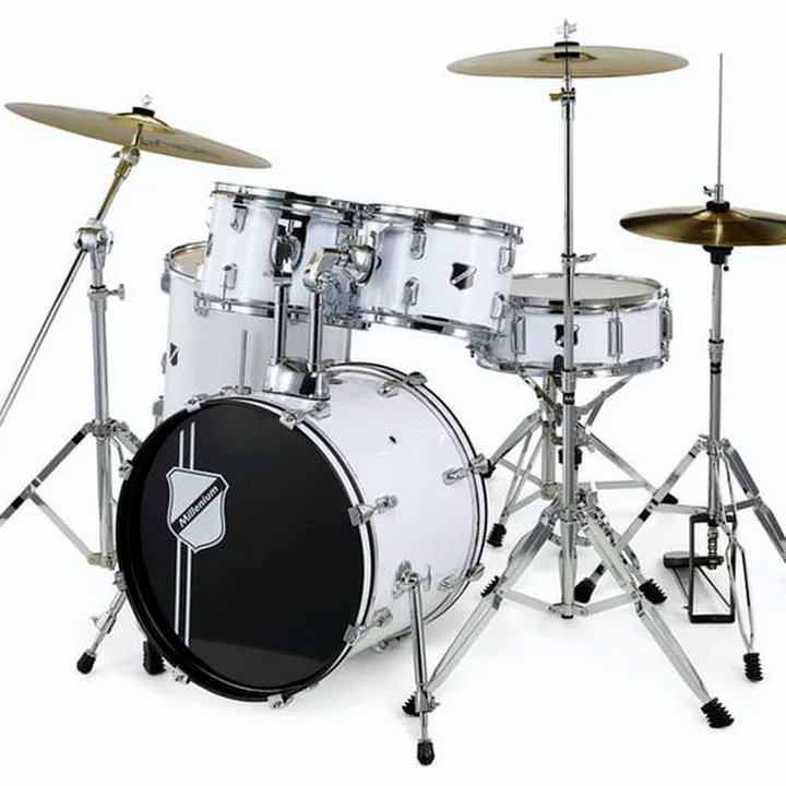 La batterie Millenium Focus 18 Drum Bundle White / Avis, Test & Comparatif