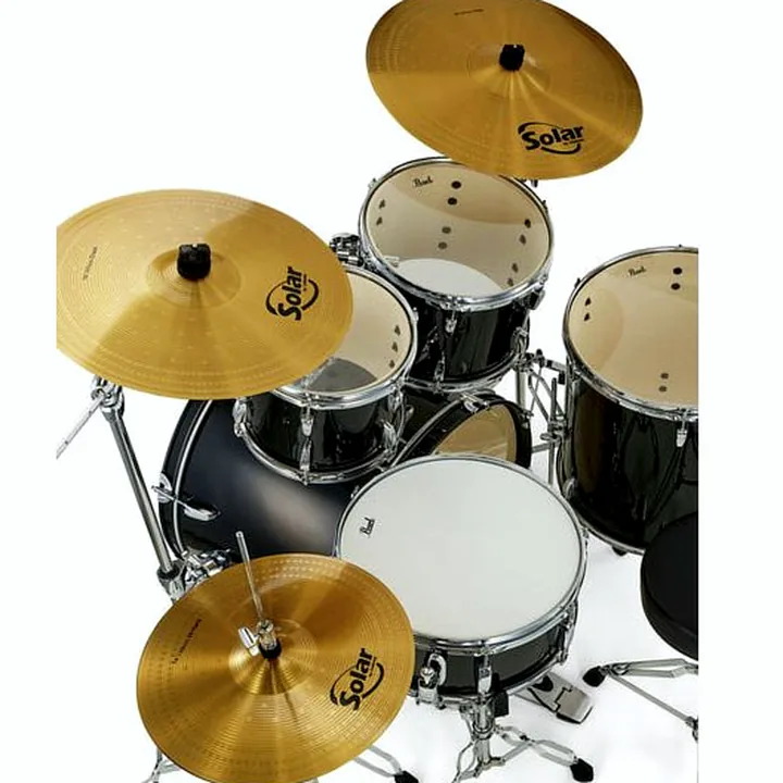La batterie Pearl Roadshow 22″ Plus Jet Black Comparatif, Test et Avis