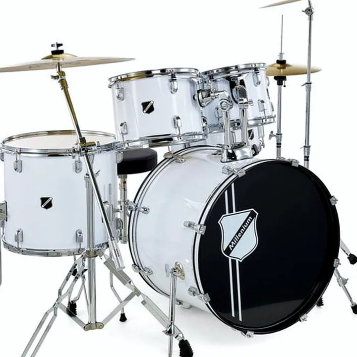 Test & Avis Batterie Millenium Focus 22 Drum Bundle White