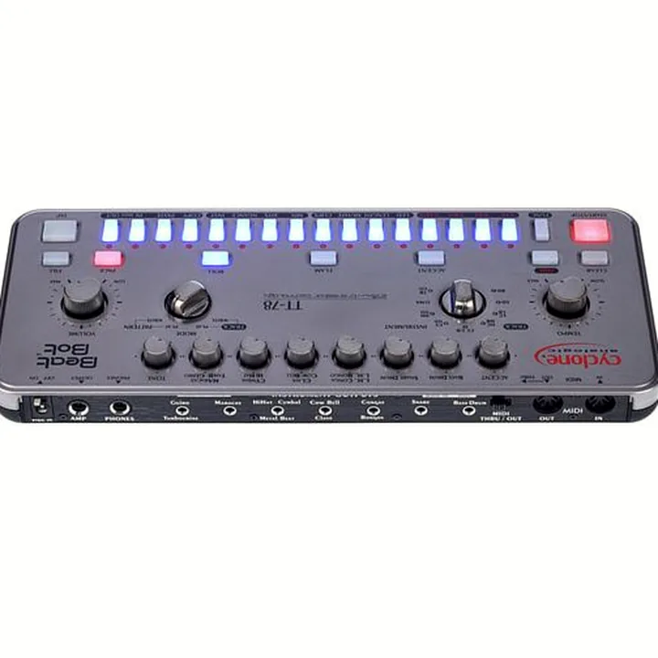 Test & Avis : Cyclone Analogic TT-78 Beat Bot