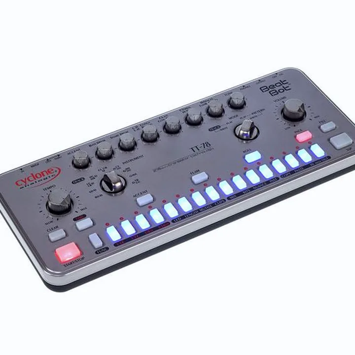 Test & Avis : Cyclone Analogic TT-78 Beat Bot
