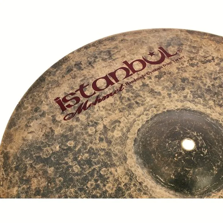 Test & Avis de la cymbale crash Istanbul Mehmet 18″ Black Sea 1623 Crash