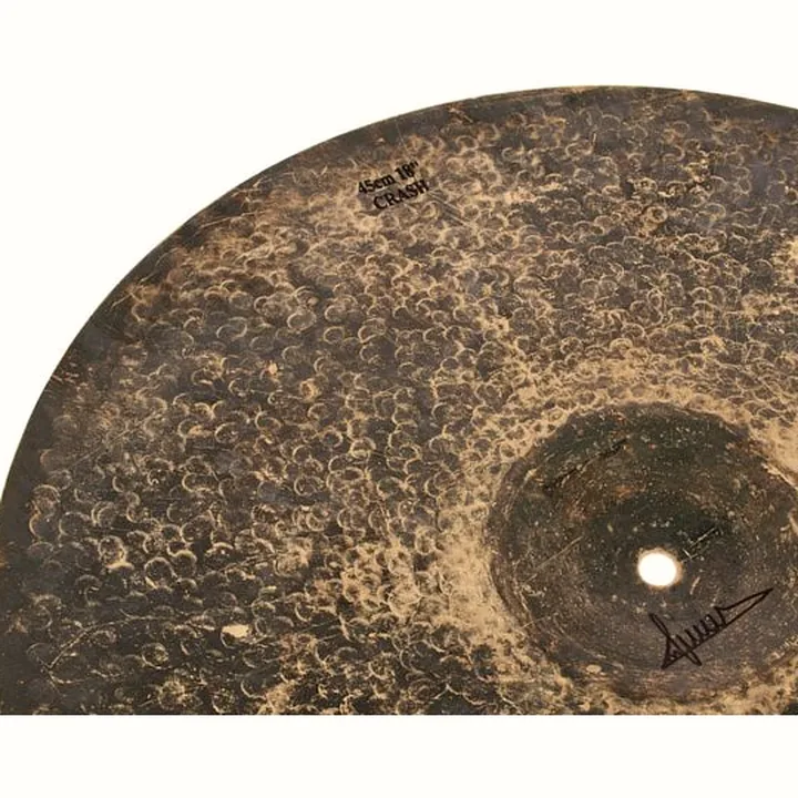 Test & Avis de la cymbale crash Istanbul Mehmet 18″ Black Sea 1623 Crash