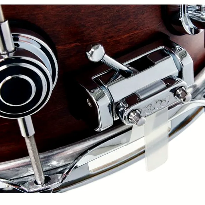 Test, Avis : DW Jazz Series Mahogany Stain