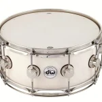 Test et Avis : Caisse-claire DW Satin Oil 14″x06″ Snare White