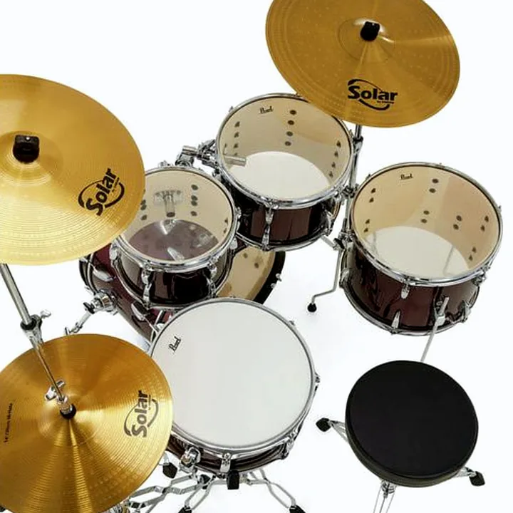 Test et Avis de la batterie Pearl Roadshow 18″ Plus Red Wine