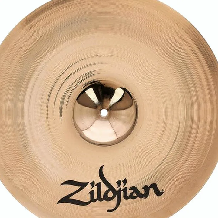 Test et Avis : Zildjian 17″ A-Custom Medium Crash