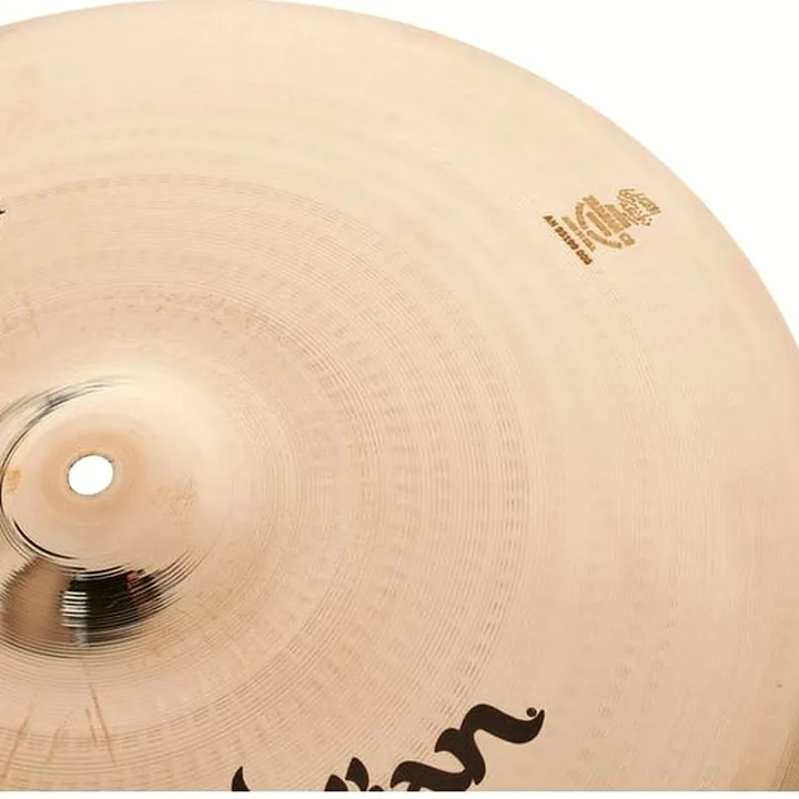 Test et Avis : Zildjian 17″ A-Custom Medium Crash