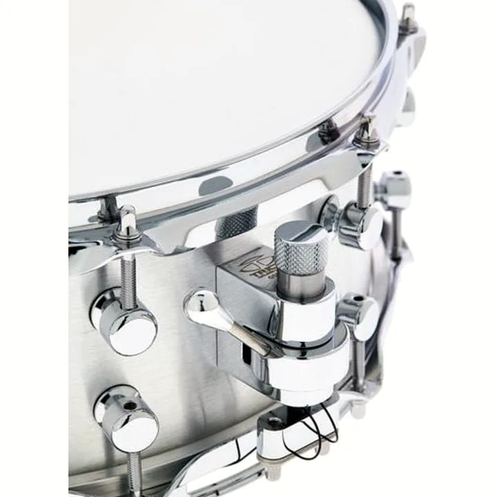 Trick Drums 14″x05″ Raw Polished Alu Snare – Avis, Comparatif et Test