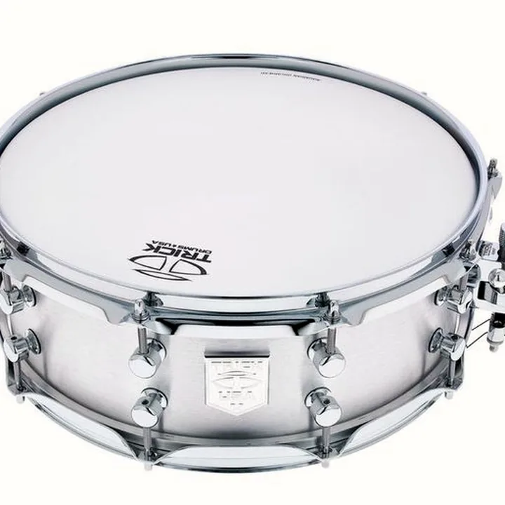 Trick Drums 14″x05″ Raw Polished Alu Snare – Avis, Comparatif et Test